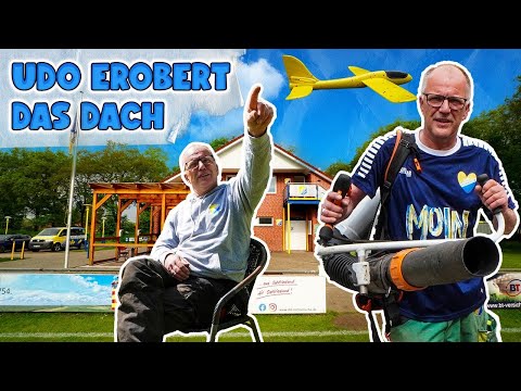 Verrückte Rettungsmission - Spielzeugflugzeug mit einem Turbo Laubbläser retten! | Udo & Wilke