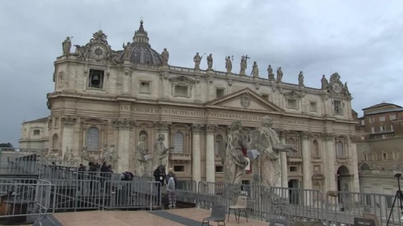 Natale 2025, le voci dei fedeli dopo l'Urbi et Orbi: "Almeno oggi le bombe dovrebbero fermarsi"