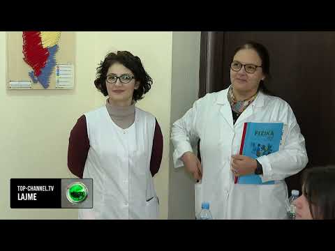 Top Channel/ Kod i ri etik për mësuesit! Që nga veshja deri te rrjetet sociale