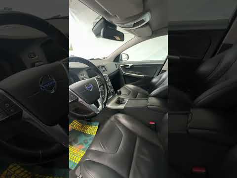 фото volvo v60 i 0