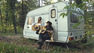 Dea Strica & Eltina Minarolli - Free