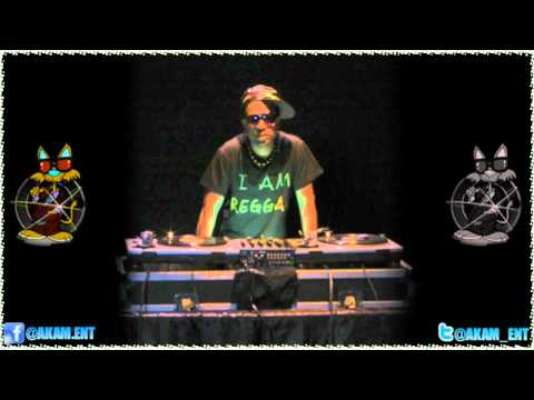 Tilibop - In The Mood [Campfire Riddim] Oct 2012