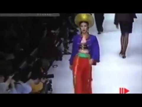 Yves Saint Laurent S/S 1993 Paris Runway