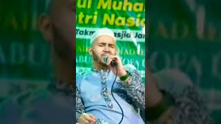 Download lagu Habib Haidar Al-Haddad yang jukuk i Hbb. Arjuna lantunkan sholawat Sair jawa ‼️ mp3