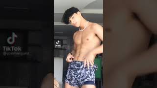 Origineel geluid Quc Khnh TikTok Trend Hunk Sexy man Spierhunks