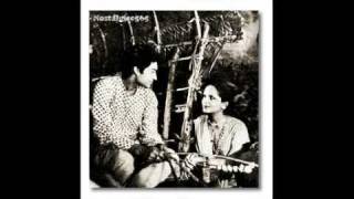 Kise Karta Moorak Pyar Pyar Tera Kaun Hai - YouTube