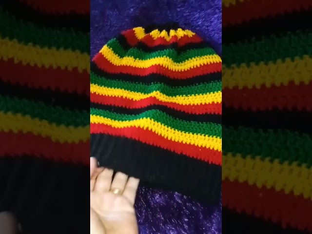 Vídeo relacionado con Gorro de Lana de Punto Rasta Reggae Jamaican Cap Hippie Beanie Hat Crochet de Punto Slouchy Baggy Cap, Arcoiris (Rainbow), Large