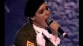 Broder Daniel Shoreline live @ Rockbjörnen 2004