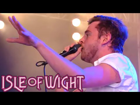 Kids In Glass Houses - Matters At All | Isle Of Wight 2013 | Festivo