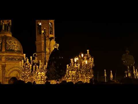 Extraordinaria Cristo de las Aguas en saludo a Capilla del Carmen del Puente de Triana Sevillla 2025