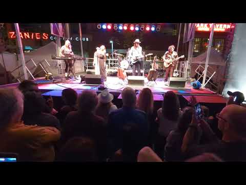 The Chain by Fleetwood Mac Buckingham Nicks cover Rumours ATL Rockin' In The Park 081122 ProAudio2