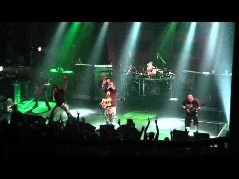 ROOTS BLOODY ROOTS — BATACLAN 2011