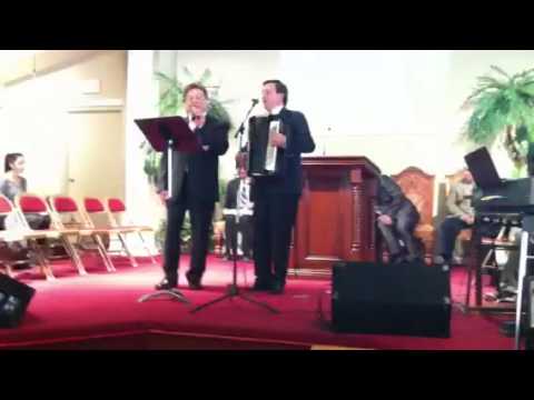 Fratii Pal 2012, Ea sia de dulce partasia