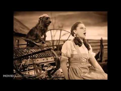Somewhere Over the Rainbow - Judy Garland (1939)