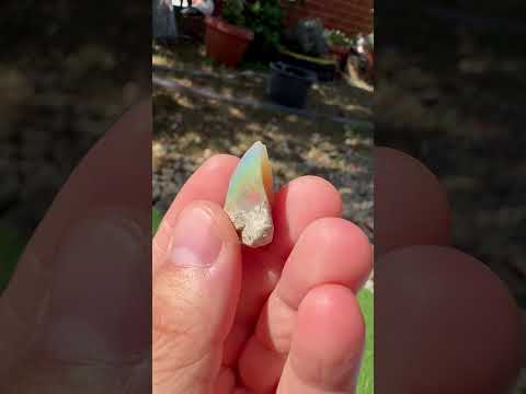 Opal Etiopian de Foc, brut, E3