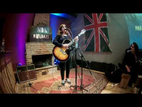 #2. MARÍA CENTENO @ Live in Indie Mondays [2017]