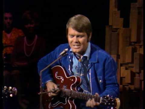 Glen Campbell - The Glen Campbell Goodtime Hour: Christmas Special (21 Dec 1969) - Wichita Lineman