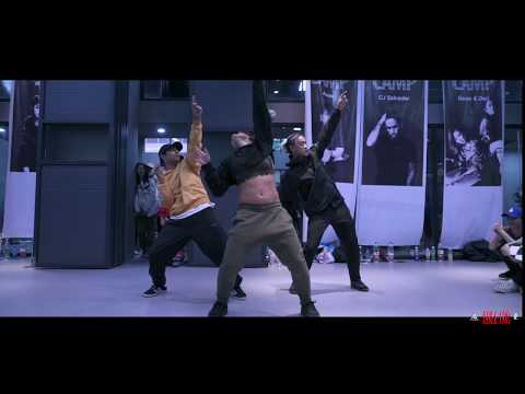 Quick Crew - Wait a minute by Willow Smith (featuring Jade Chynoweth)