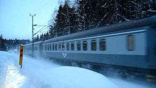preview picture of video '[SJ] Nattåg from Luleå to Stockholm C. just passed Ockelbo station and is now ...'
