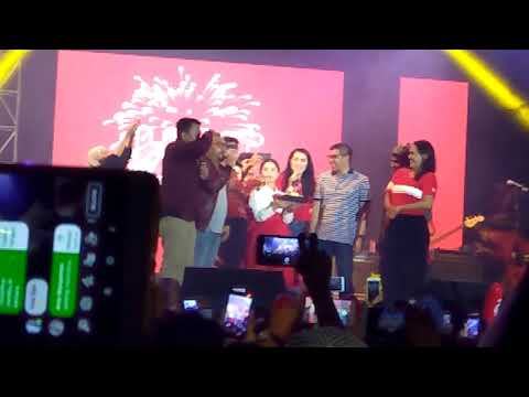 #MetropolitalMall cileungsi detik detik lesti membawakan kue ultah buat Hot FM