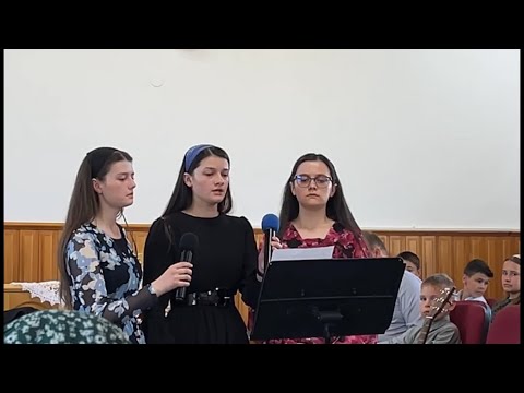 În sulul cărții - surorile Bîrsan