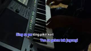 Download lagu PIKIR KERI - Karaoke Yamaha PSR mp3