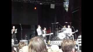 Thomas Dutronc - Jeune, je ne savais rien / Festival Beauregard 2012