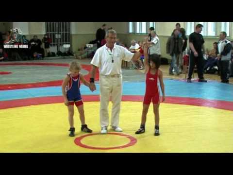 Wrestling Dominika Krutova 2007.mp4