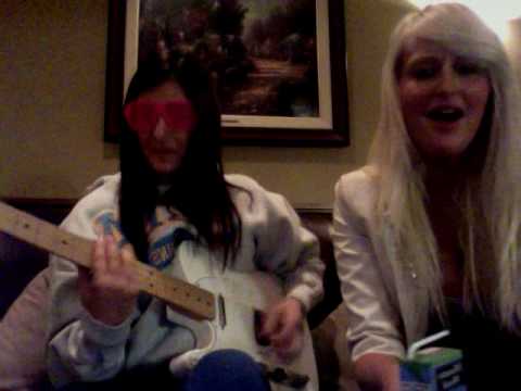Blah Blah Blah (acoustic) - Ke$ha