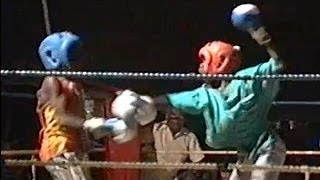 preview picture of video 'Young boys boxing at Barunga Festival, Australia'