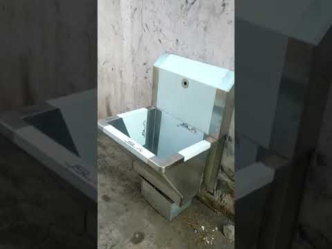 Outils washing equipments sinks