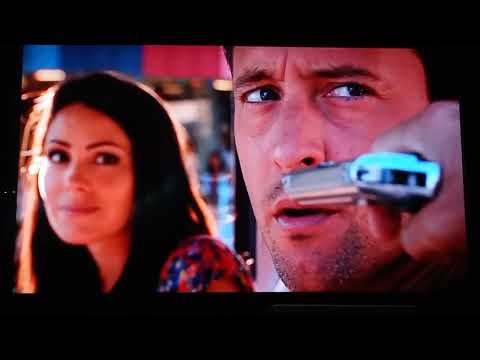 In Hawaii, 5 0 carjacking scene.