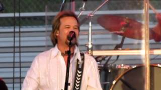Travis Tritt - Put Some Drive in your Country (Live at Fun Fest 2012)