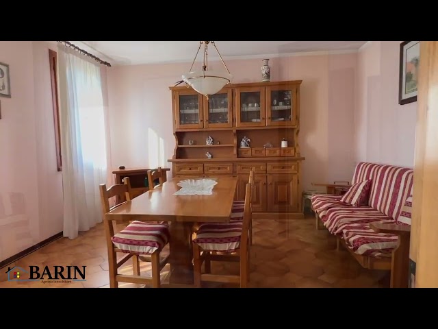 SOLESINO, casa singola con magazzino