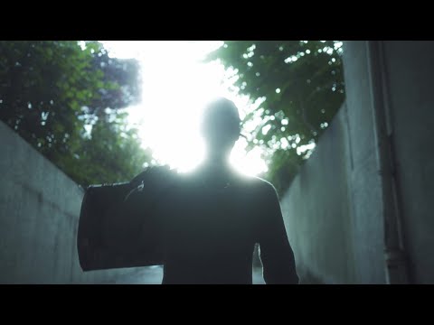 La Cour - SORRY MOM FREESTYLE