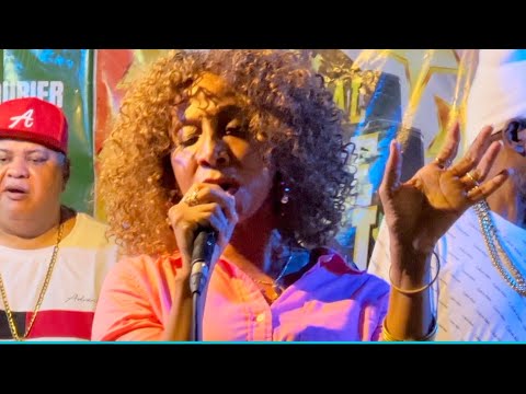 Nadine Sutherland ALMOST SHED TEARS When Crowned REGGAE PRINCESS @ RubADub Thursday, Live Perform...