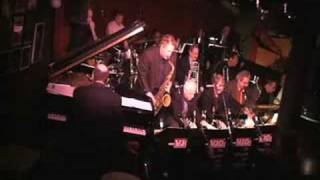 Las Chucarachas Entran