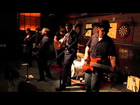 The Waxies - Galway Girl / Leaving Liverpool - Quinn & Tuite's - Nov. 23, 2011