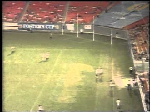 VFL Football Flashbacks : 1988 Geelong vs Collingwood Miami USA