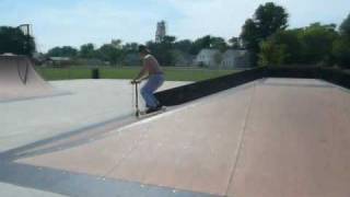 preview picture of video 'Michigan City Skatepark Clips (8.25.09)'
