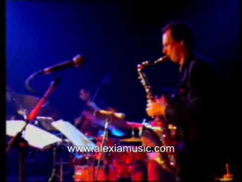 Alexia Vassiliou | Αλέξια - Autumn Leaves (Live at Theatraki)