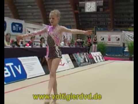 05 - Kaat WYERS - Free Hand - Rhythmic Cup Mol 2009