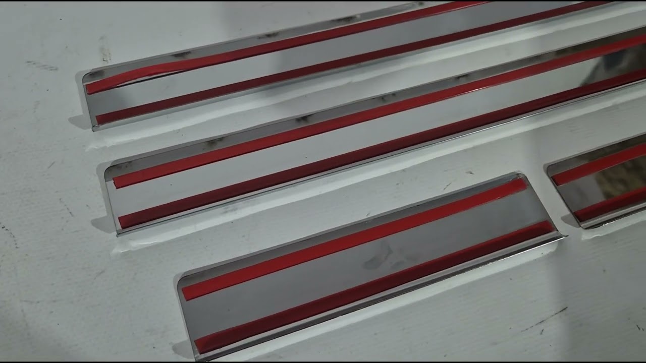 Citroen C-Elysee 2013–2022 Nerjaveče letve pragov Carmos V2 (4 kos, inox) Video 1