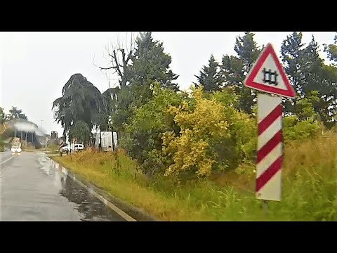 Passaggio a livello Strada Casalcermelli e entrata in Alessandria #levelcrossing #bahnübergang #踏み切り