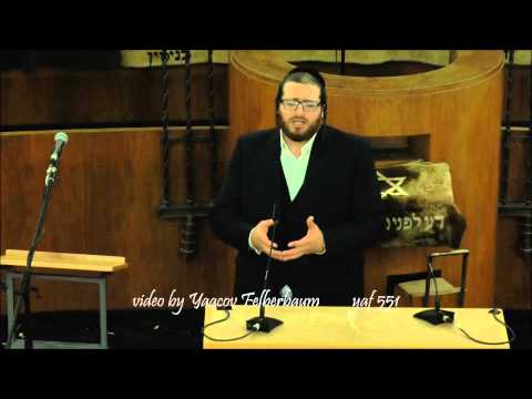 Cantor Yaakov Rosenfeld sings Mimkomcha  Vider