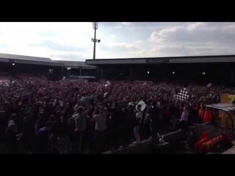 Port Vale pitch invasion