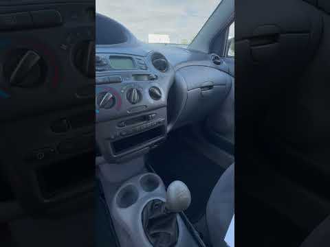 фото toyota yaris i 0