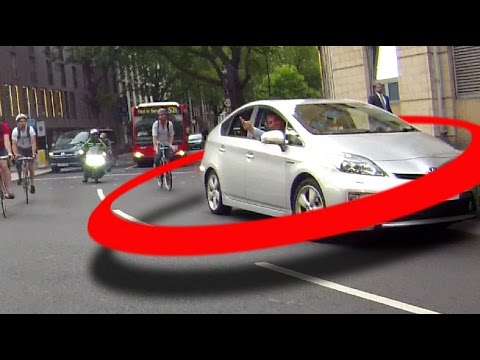 Dear @Uber Your Drivers Are Dangerous!  Cars Should Carry 'Caution Uber' Label! @TfLTPH #ubered