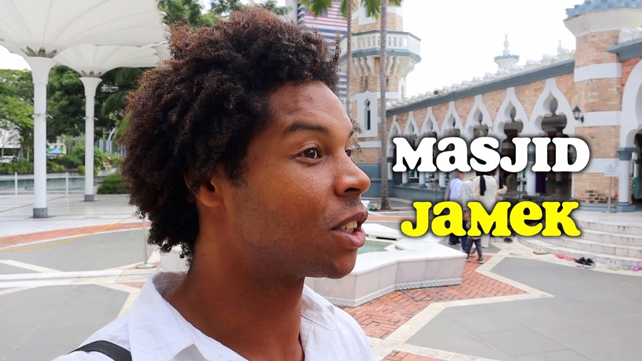 Join a traveler on a captivating journey to explore Masjid Jamek.