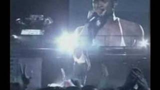 Usher f/ Lil Kim- Just Like Me